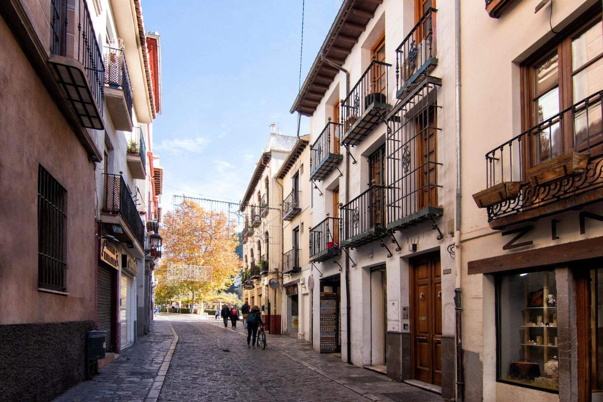 Luxury Alhambra Hideaway Apartment Granada Bagian luar foto