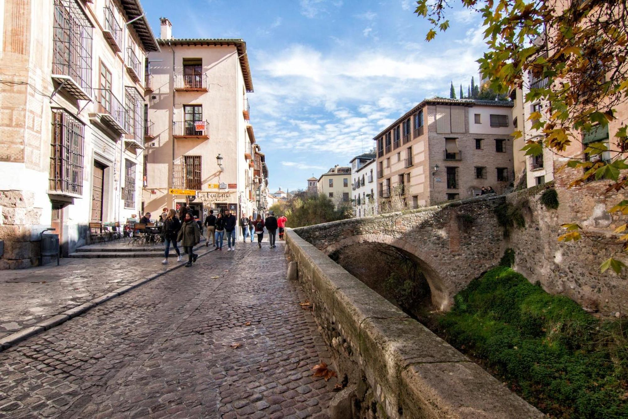 Luxury Alhambra Hideaway Apartment Granada Bagian luar foto